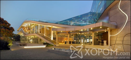 Vivanta Hotel in Whitefield, Bangalore, India 2 - Inspiring Hotels Architecture